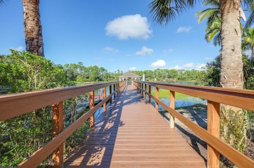 1814 Tarpon Bay Dr, Naples FL 34119-8714 exterior