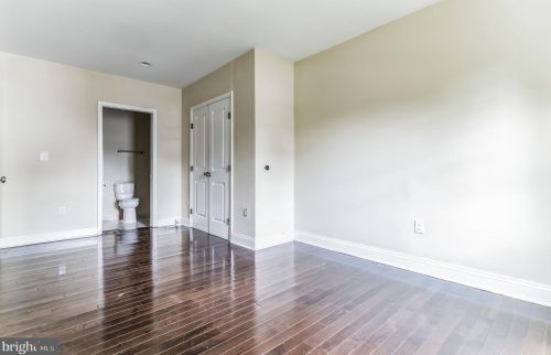 4243 Dix St, Washington DC 20019-2875 exterior