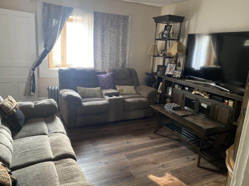 2862 11 St, Milwaukee WI 53206-3260 exterior