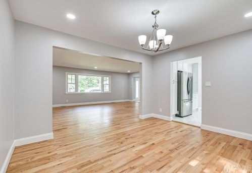 53 Fairmount Ave, Edison NJ  08820-2032 exterior