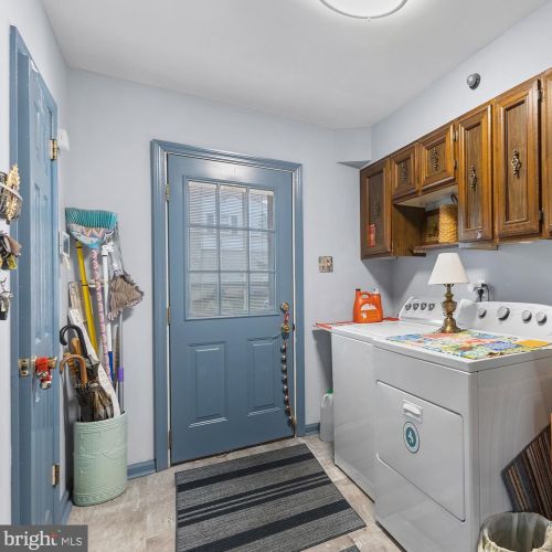 441 Moreland Rd, Huntingdon Valley PA 19006-7803 exterior