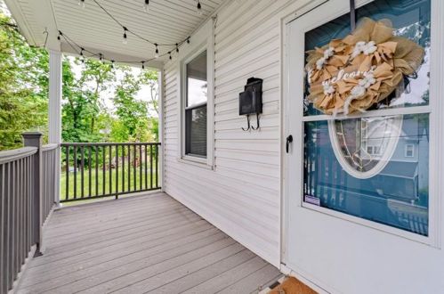 519 Lovelace St, Pittsburgh, PA 15220-5127