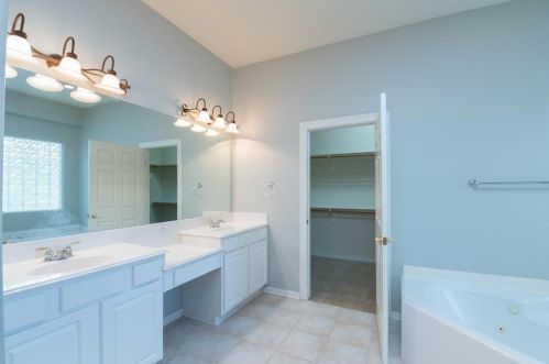 11 Misty Harbor Dr, Montgomery TX exterior