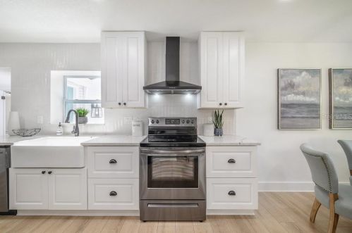 1220 Clifton St, Tampa FL  33604-6810 exterior