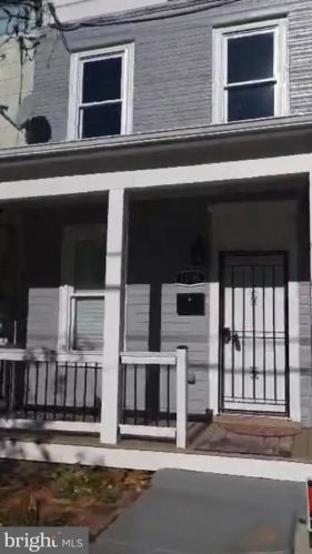 1606 U St, Washington DC  20020-4831 exterior