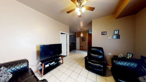 1055 Springfield Ave, Chicago IL 60624-4026 exterior