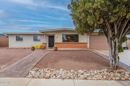 8424 23rd St, Tucson AZ  85710-6502 exterior