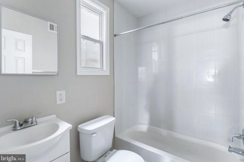 1212 16 St, Washington DC 20002-2502 exterior