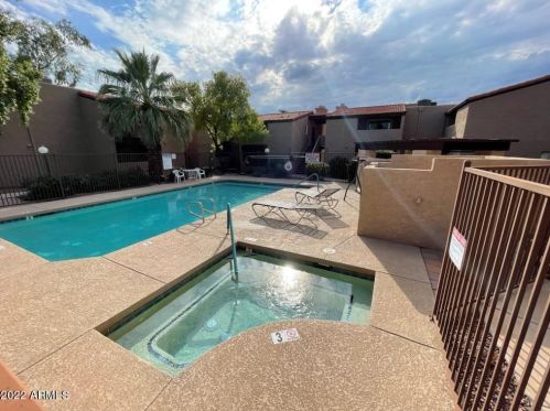2320 52nd St, Phoenix AZ  85008-2646 exterior