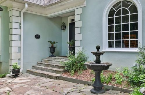 1640 Bakers Glen Dr, Atlanta, GA 30350-4103