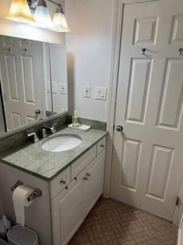 82 Chestnut St, Boston MA exterior