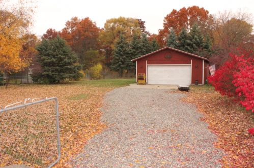 2342 Laketon Ave, Meskegon MI 49441-2665 exterior