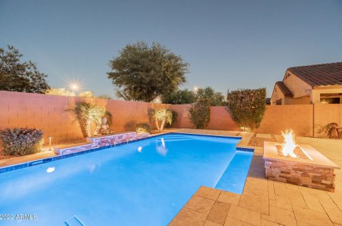 28511 23 Dr, Phoenix AZ 85085 exterior