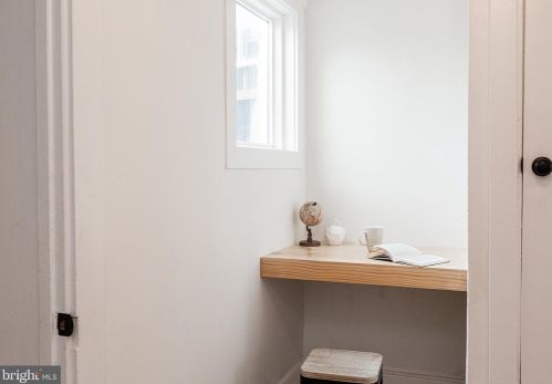 216 James St, Lancaster PA 17603-2910 exterior