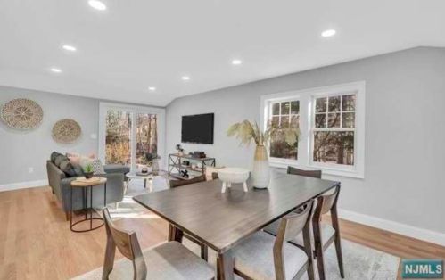 78 Central Ave, Demarest NJ  07627-1711 exterior