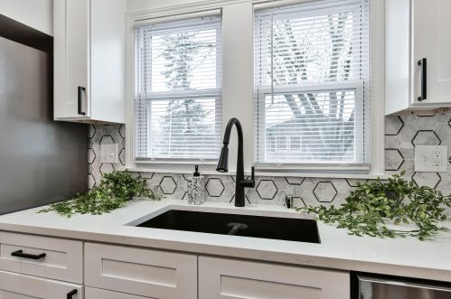 4235 92nd St, Milwaukee WI  53228-2133 exterior