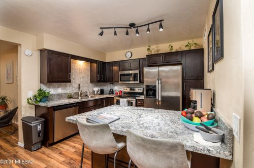 2201 Los Altos Ave, Tucson AZ  85705-5727 exterior