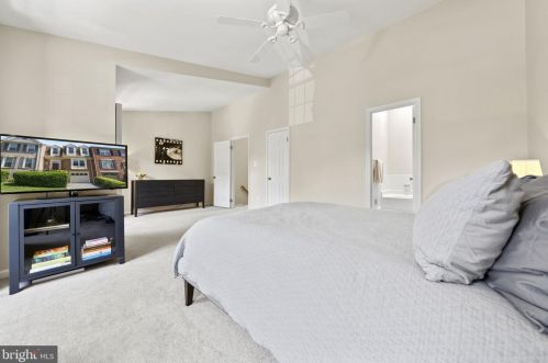 11133 Cedarwood Dr, Rockville MD 20852-3415 exterior