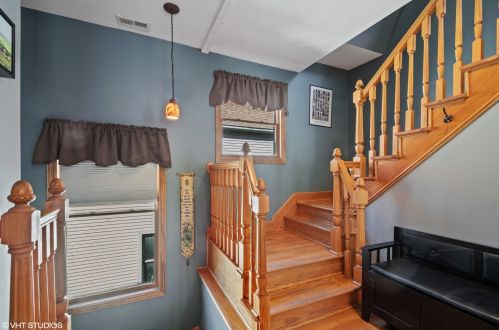 3913 Kenneth Ave, Chicago IL 60641-2838 exterior