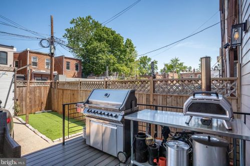 219 Morgan St, Washington DC  20001-1217 exterior