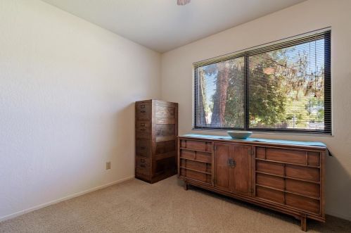 1601 Baywood Ln, Davis CA 95618-1409 exterior