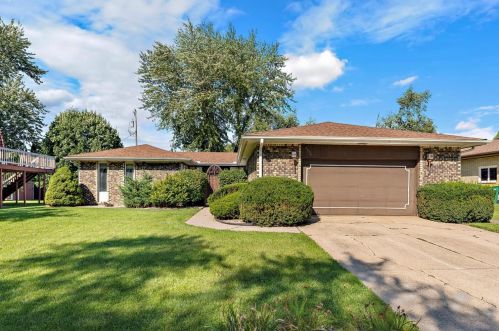 6430 Ellsworth Pl, Gary, IN 46410-2839