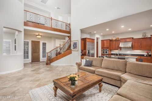 3753 Ember Glow Way, Phoenix AZ 85050-4928 exterior