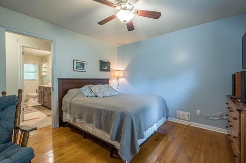 4882 Cambridge Dr, Atlanta GA 30338-5049 exterior