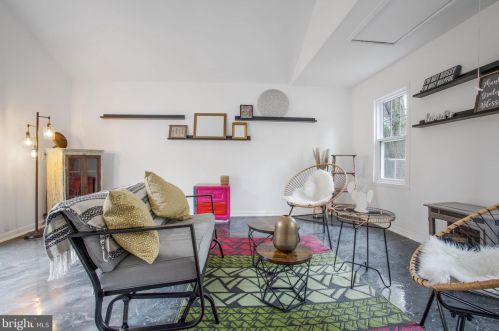 523 Fern Pl, Washington, DC 20012-1825