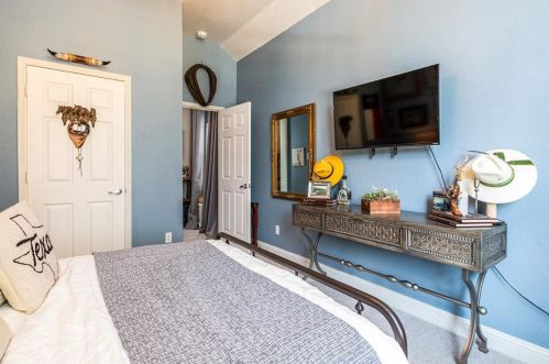 5605 Grn Holw Ln, Frisco TX 75056-3744 exterior