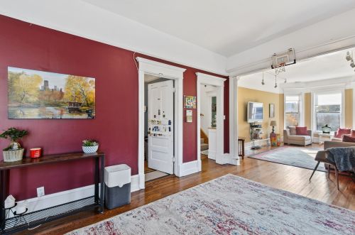 650 Barry Ave, Chicago IL 60634-4912 exterior