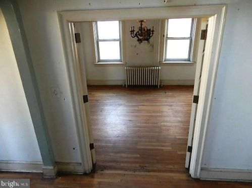 704 Quinton Ave, Trenton NJ 08629-2402 exterior