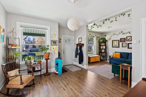 3232 Booth St, Milwaukee WI  53212-2136 exterior