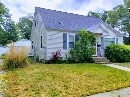 2476 Glenside Blvd, Meskegon, MI 49441-3271