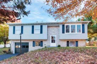 45 Arlene Dr, Hanover, PA 17331-9379