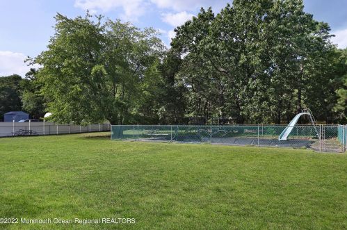 2 Berkshire Ct, Jackson Twp NJ 08527-2409 exterior