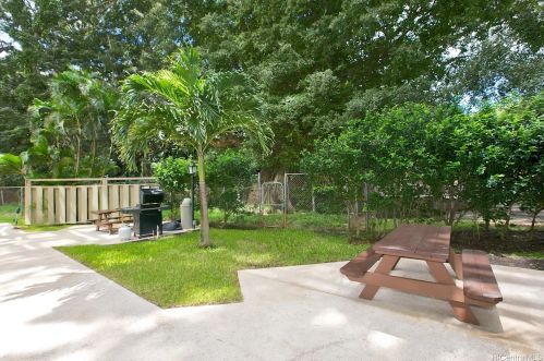 55 Judd St, Honolulu HI 96817-2633 exterior