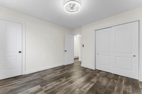 3457 Ely Ave, Bronx NY 10469-2637 exterior