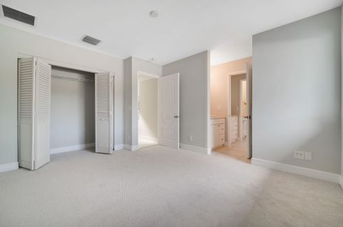 3997 5 Ave, Boca Raton FL 33432-6073 exterior