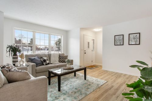 332 Densmore St, Meskegon MI  49442-1511 exterior