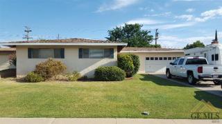 2715 Noble Ave, Bakersfield CA  93306-2640 exterior