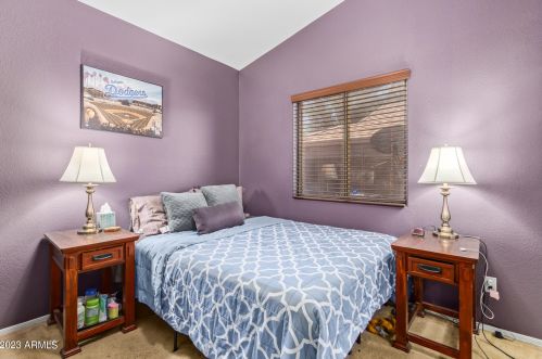 3816 74 Dr, Phoenix AZ 85033-2556 exterior