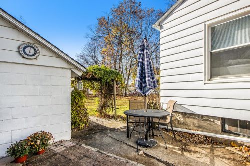 313 G Ave, Kalamazoo MI 49004-2119 exterior