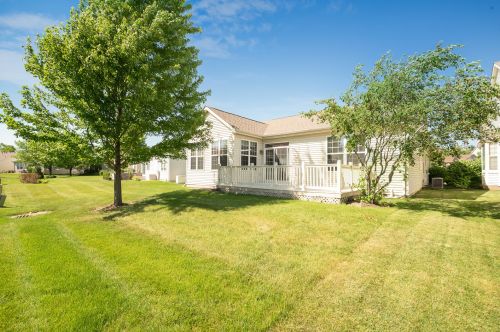 16216 Goose Lk Dr, Joliet IL 60403-1519 exterior