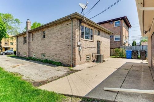 3161 85 St, Chicago IL 60652-3428 exterior