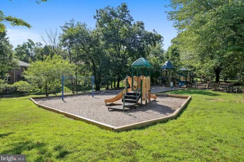 311 Kentucky Ave, Alexandria VA 22305 exterior