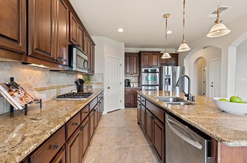 13409 Coleto Creek Trl, Austin TX 78732-2072 exterior