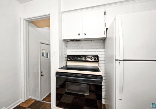 4896 1 Ave, Duluth MN 55803-1361 exterior