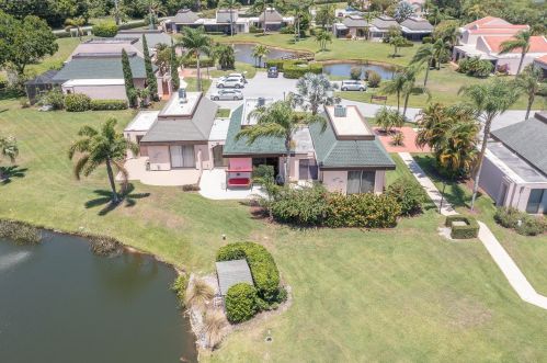 3327 La Prado Ct, Fort Pierce FL  34952-6111 exterior