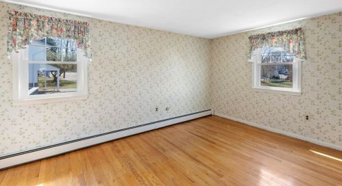 3 Dibiase St, Salem MA 01970-1031 exterior